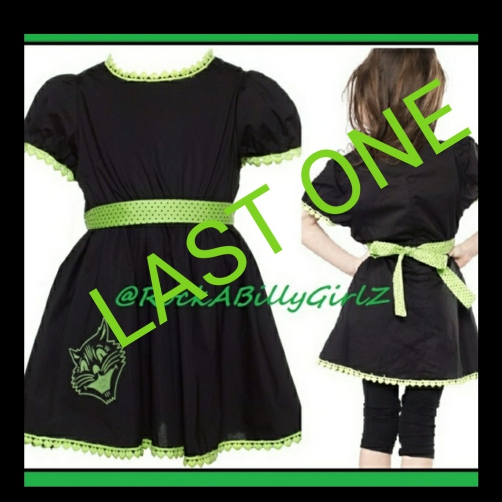 Sourpuss Retro Embroidered Scaredy Cat Halloween Dress w Green Hearts Pom Trim
